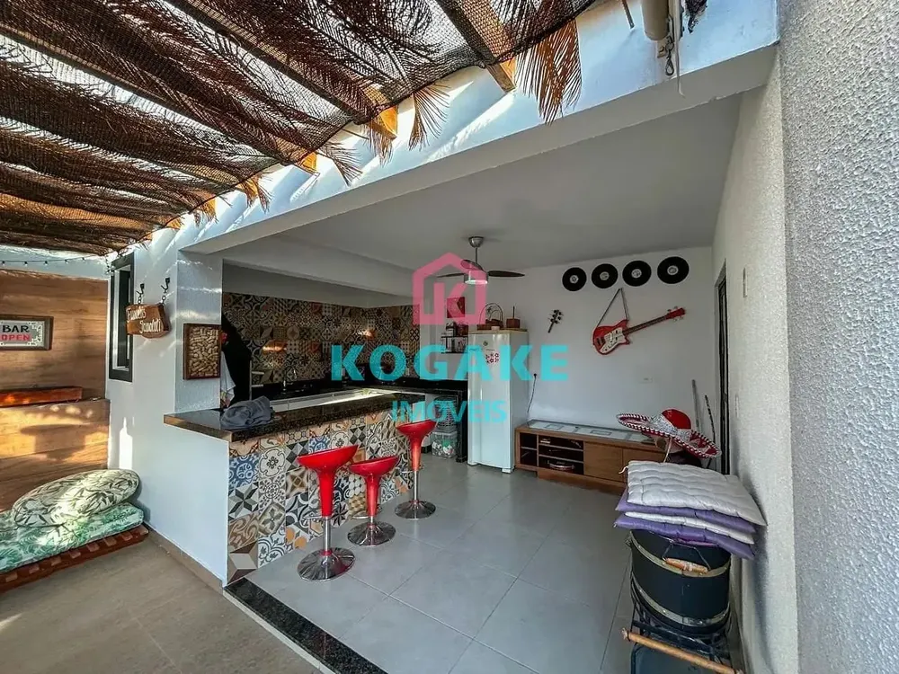 Sobrado, 4 quartos, 201 m² - Foto 1