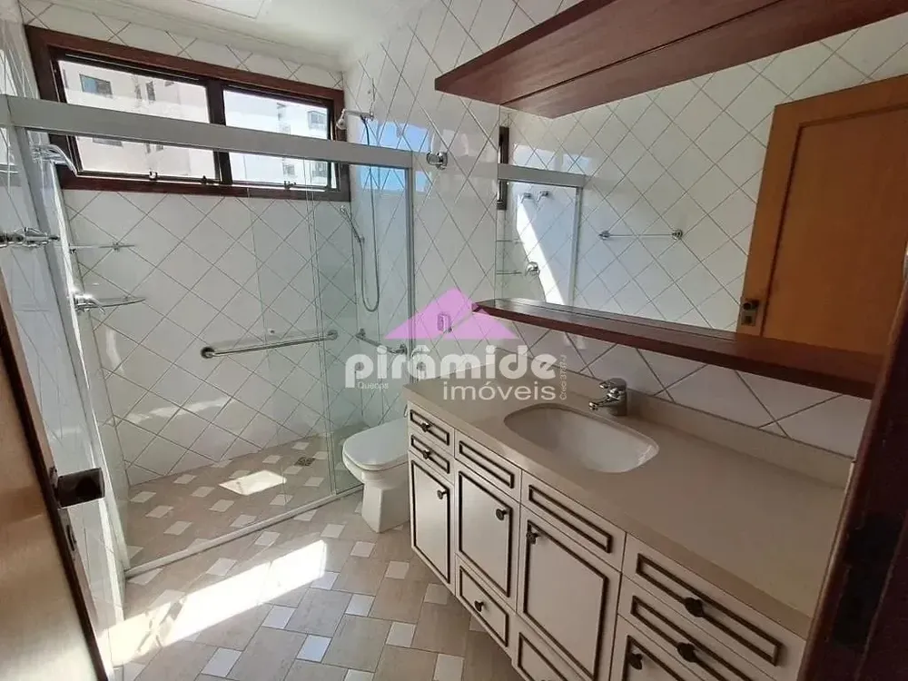 Apartamento, 4 quartos, 240 m² - Foto 1