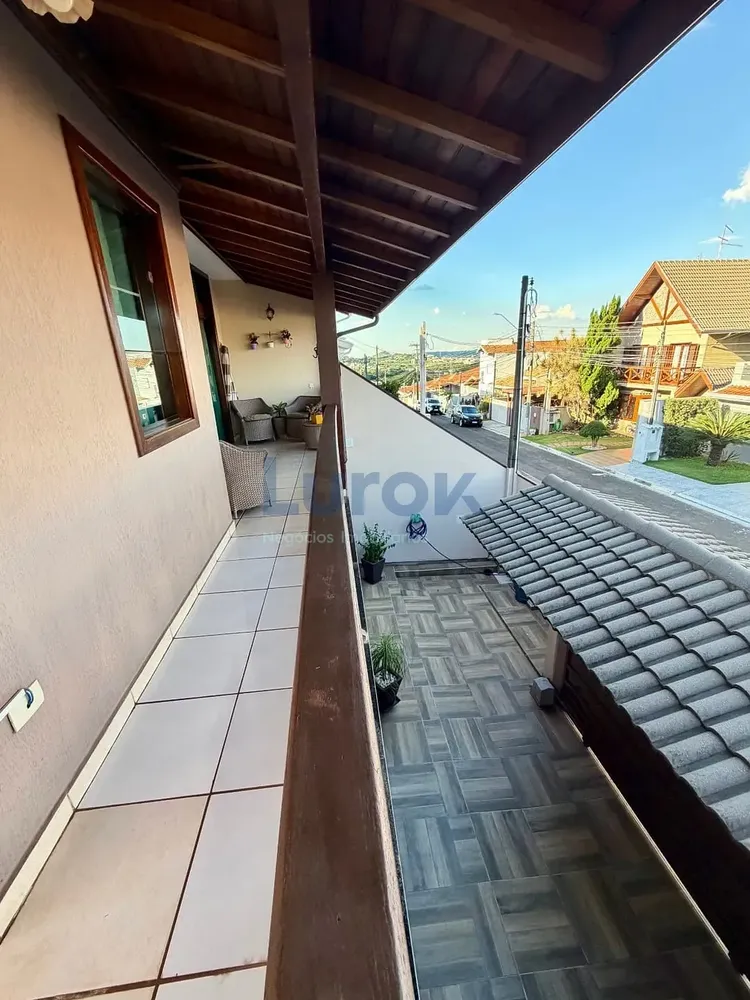 Casa, 3 quartos, 283 m² - Foto 3
