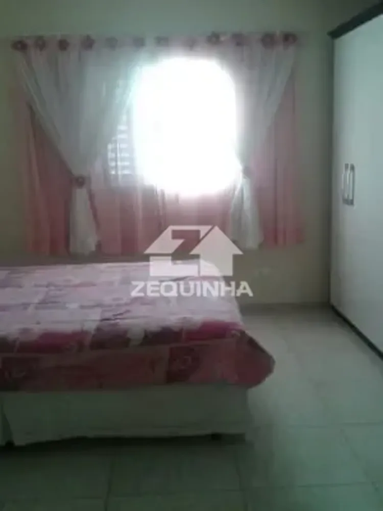 Casa, 4 quartos, 180 m² - Foto 2