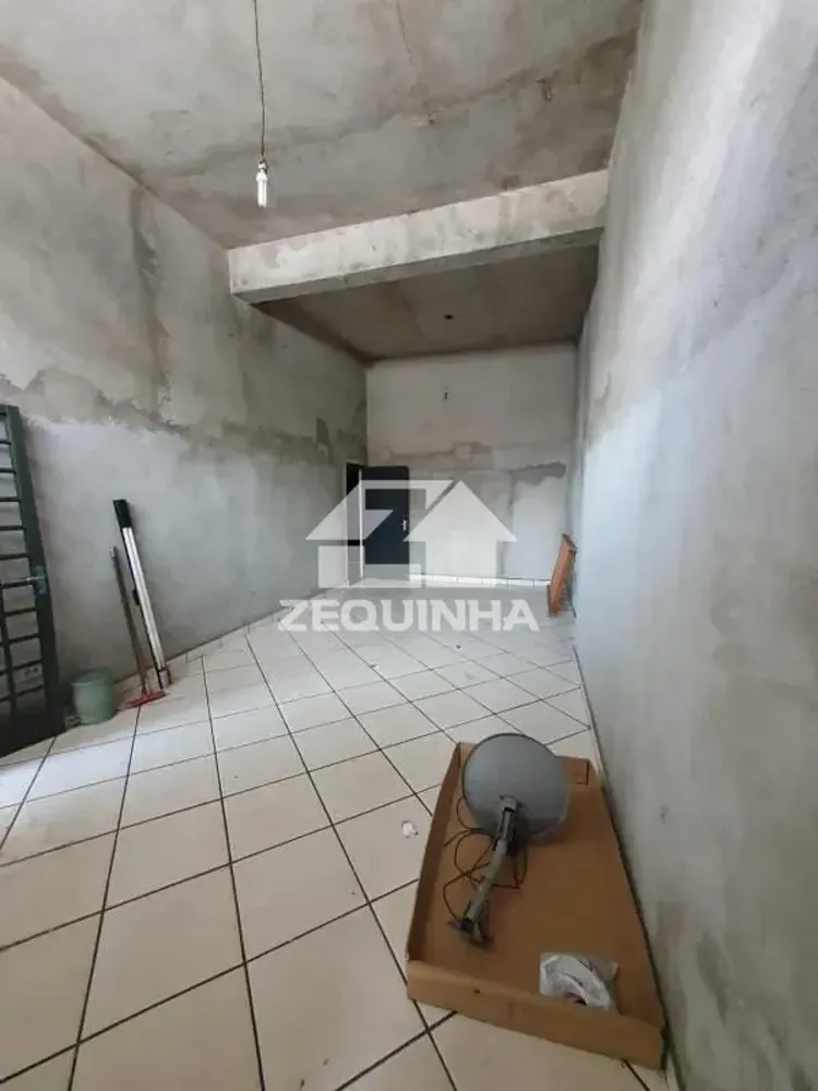 Casa, 4 quartos, 140 m² - Foto 1