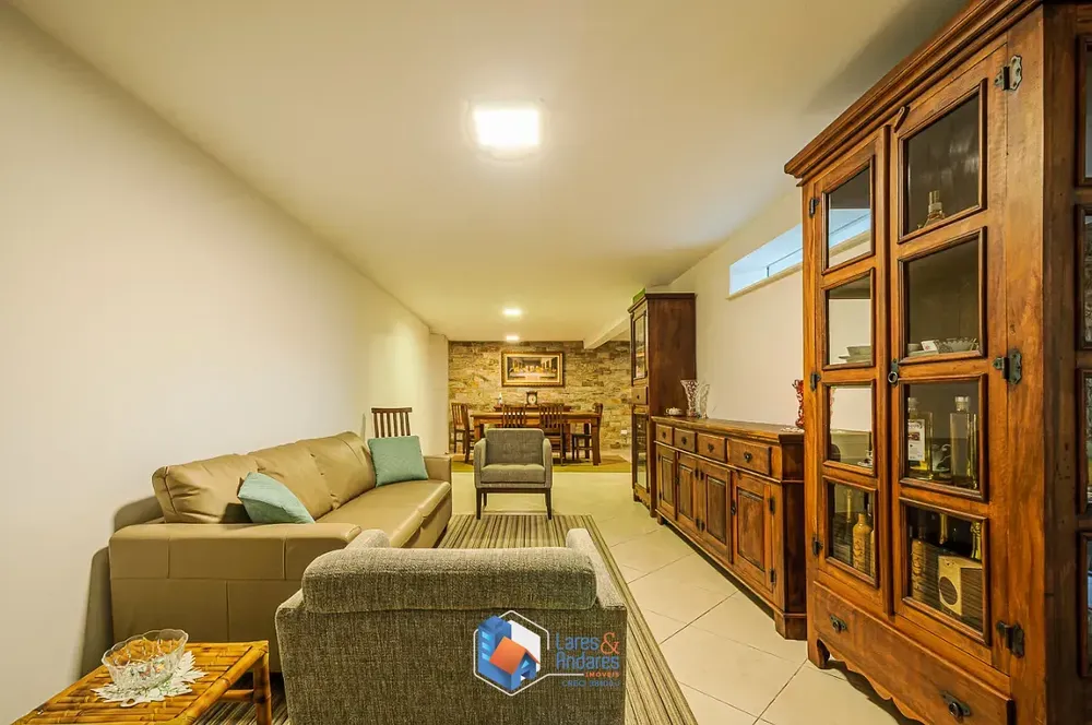 Casa, 3 quartos, 175 m² - Foto 1