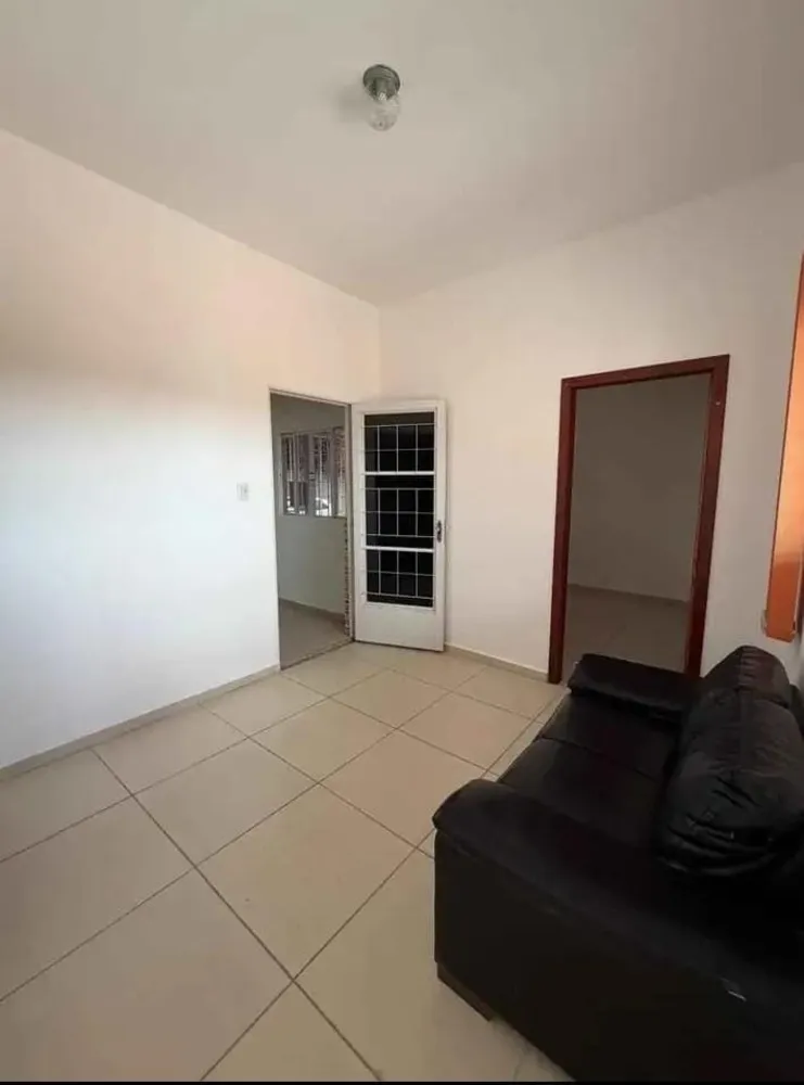 Casa, 2 quartos, 300 m² - Foto 1