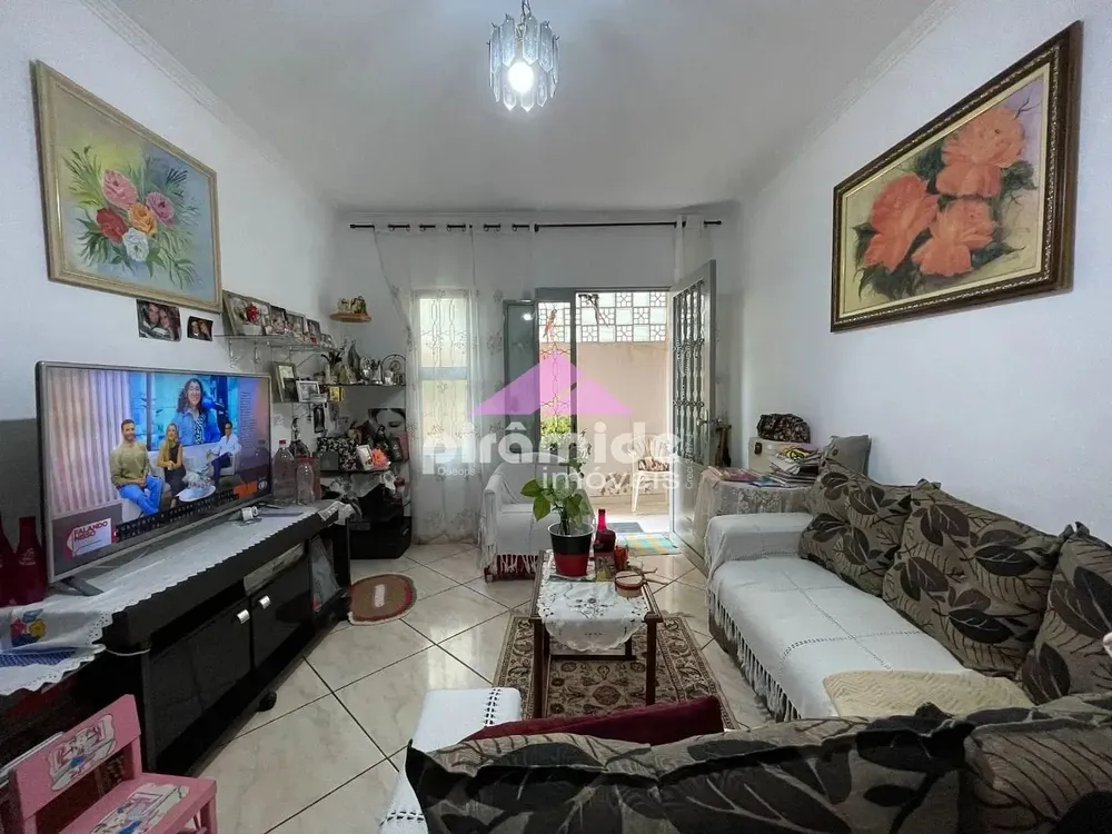 Casa, 4 quartos, 195 m² - Foto 2