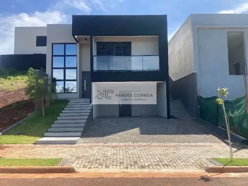 Casa à venda com 3 quartos, 149m² - Foto 1