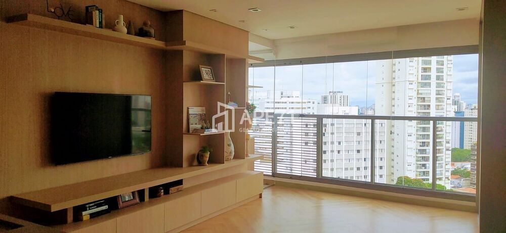 Apartamento à venda com 2 quartos, 62m² - Foto 1