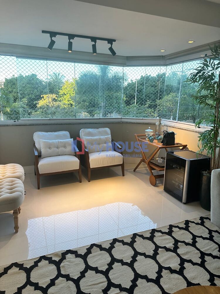 Apartamento à venda com 3 quartos, 165m² - Foto 2