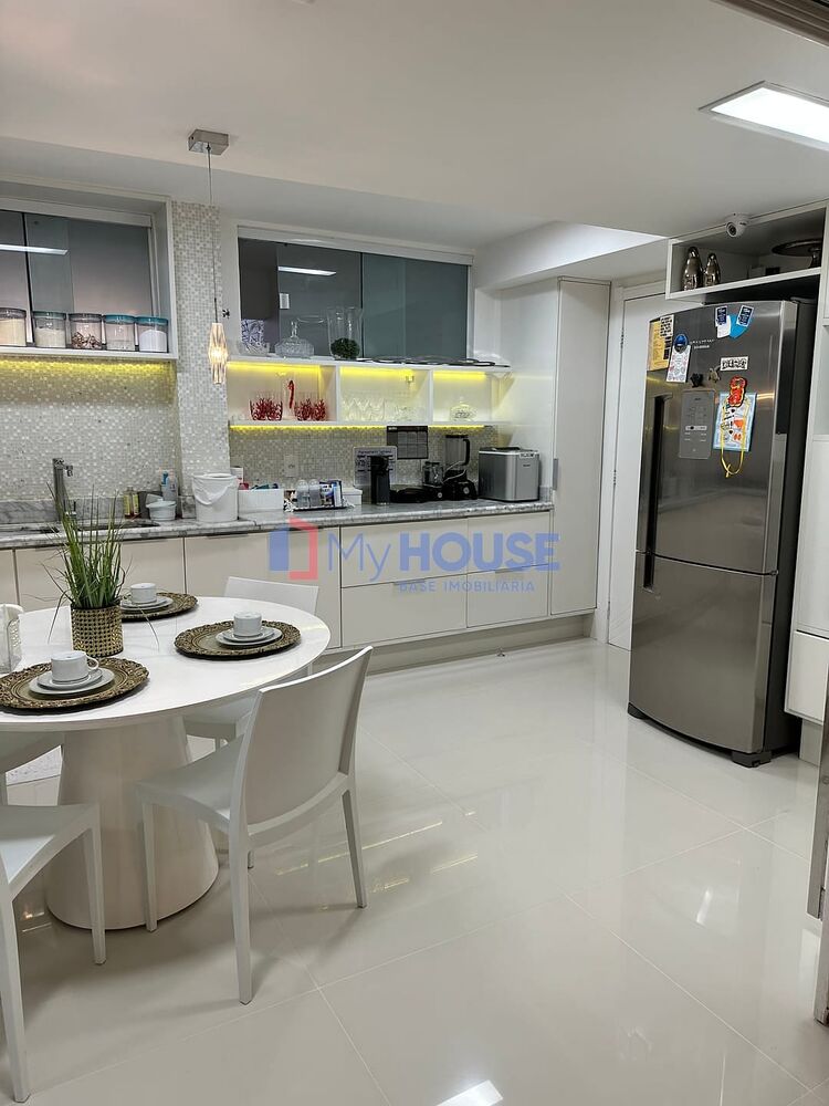 Apartamento à venda com 3 quartos, 165m² - Foto 10