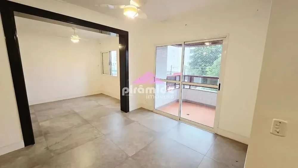 Apartamento, 3 quartos, 130 m² - Foto 2