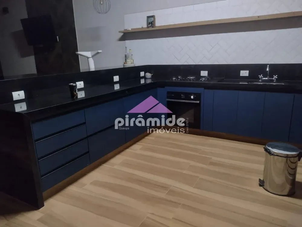 Casa, 3 quartos, 240 m² - Foto 3