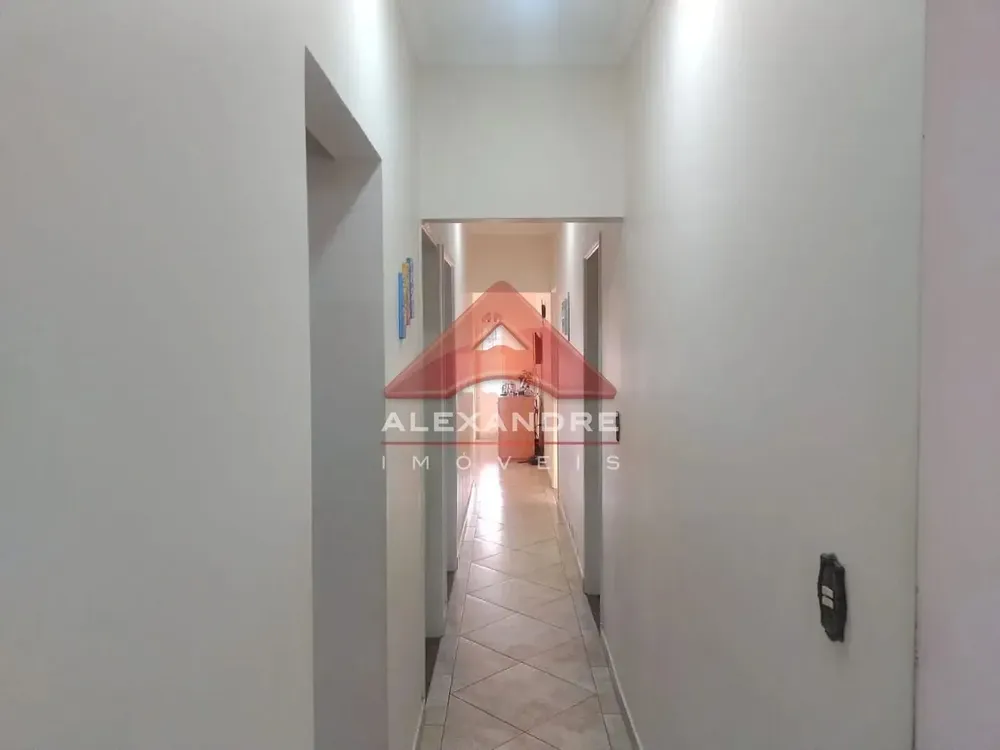 Casa, 4 quartos, 230 m² - Foto 4