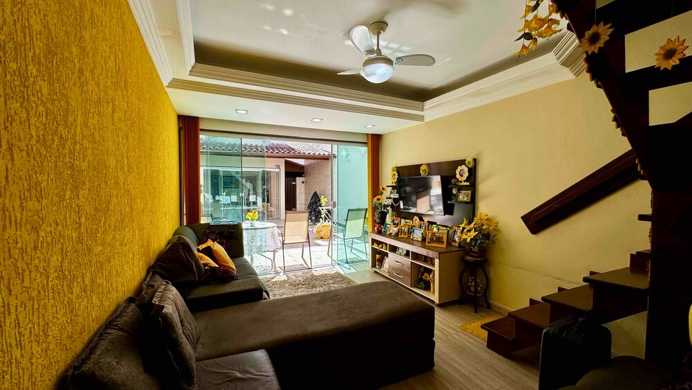Casa à venda com 2 quartos, 110m² - Foto 4