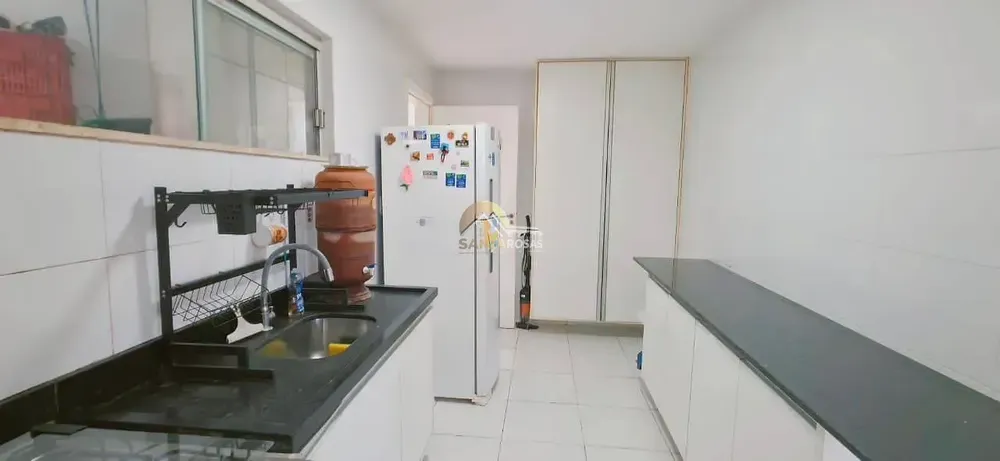 Casa, 4 quartos, 137 m² - Foto 1