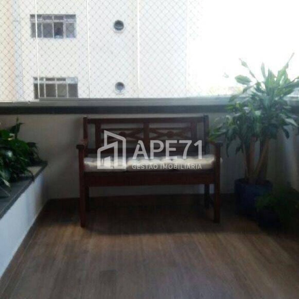 Apartamento à venda com 3 quartos, 85m² - Foto 1