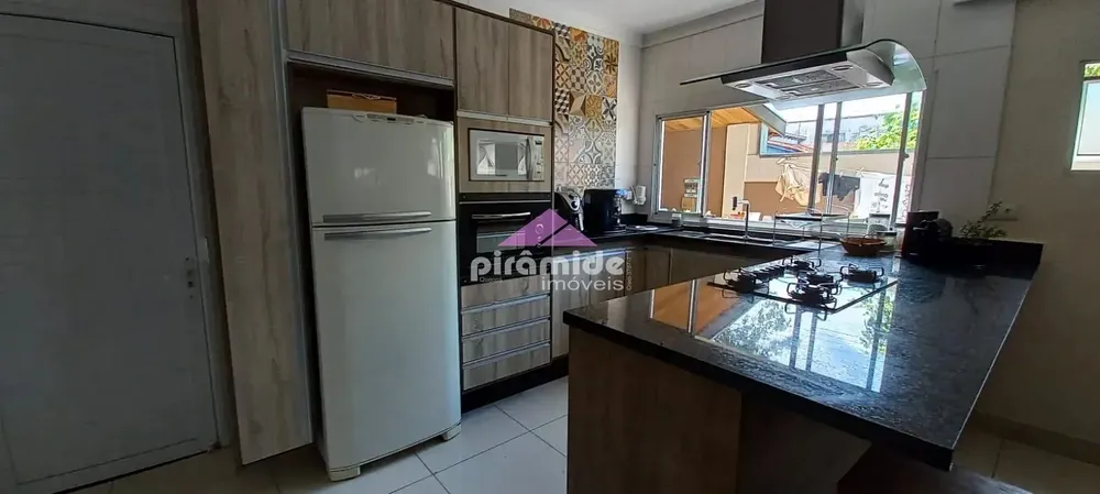 Casa, 3 quartos, 140 m² - Foto 3