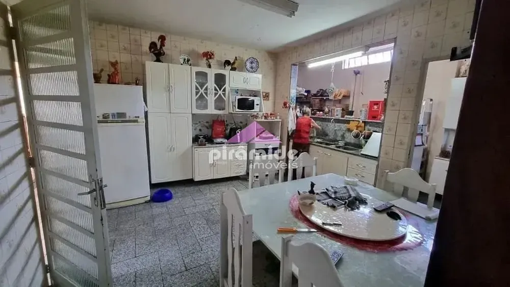 Casa, 4 quartos, 603 m² - Foto 1