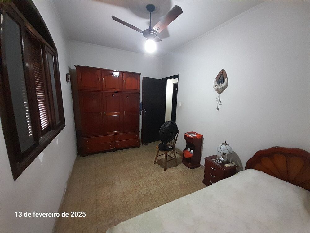 Casa à venda com 2 quartos, 270m² - Foto 1
