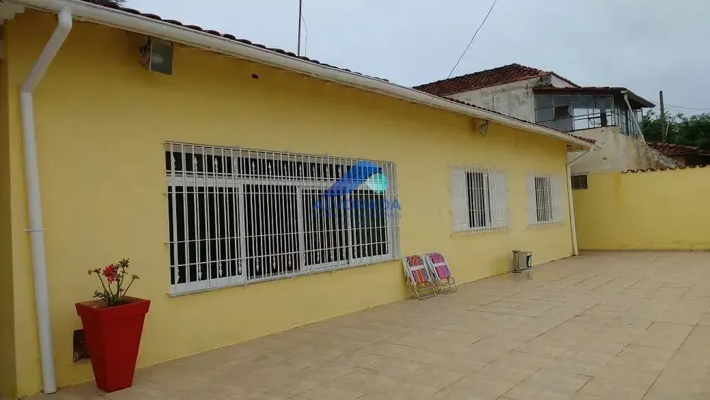 Casa, 3 quartos, 230 m² - Foto 3