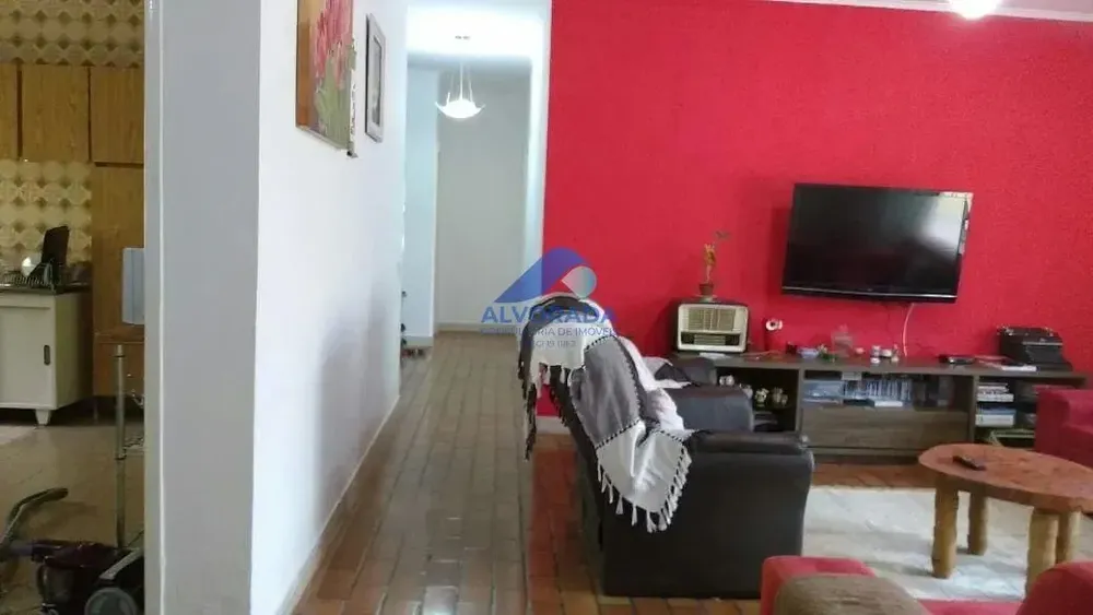 Casa, 3 quartos, 230 m² - Foto 1