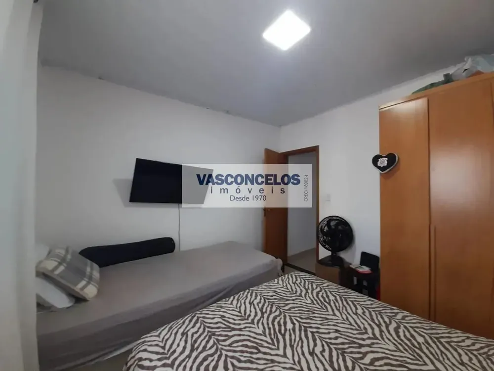Casa, 3 quartos, 221 m² - Foto 2