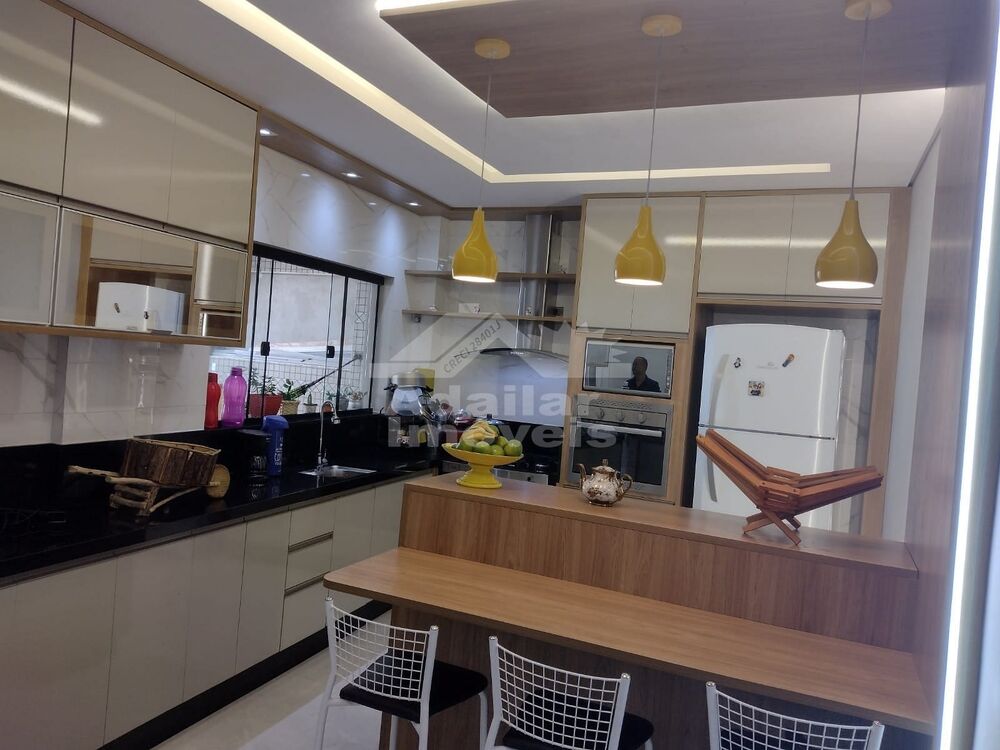 Casa à venda com 3 quartos, 286m² - Foto 2
