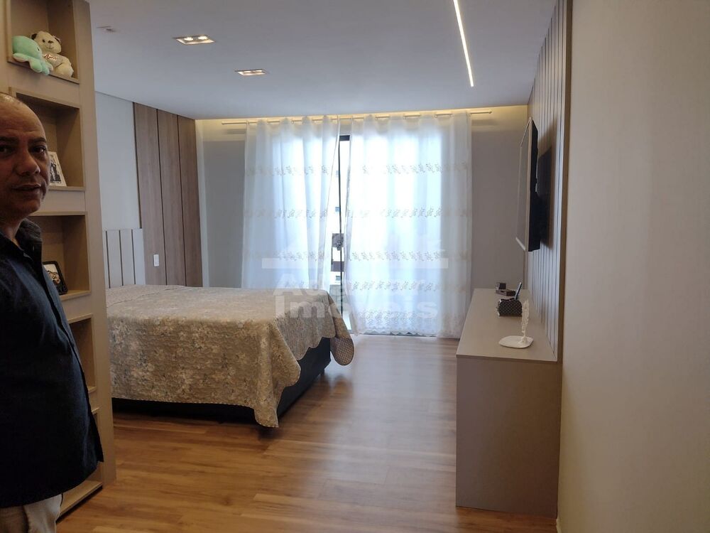 Casa à venda com 3 quartos, 286m² - Foto 5