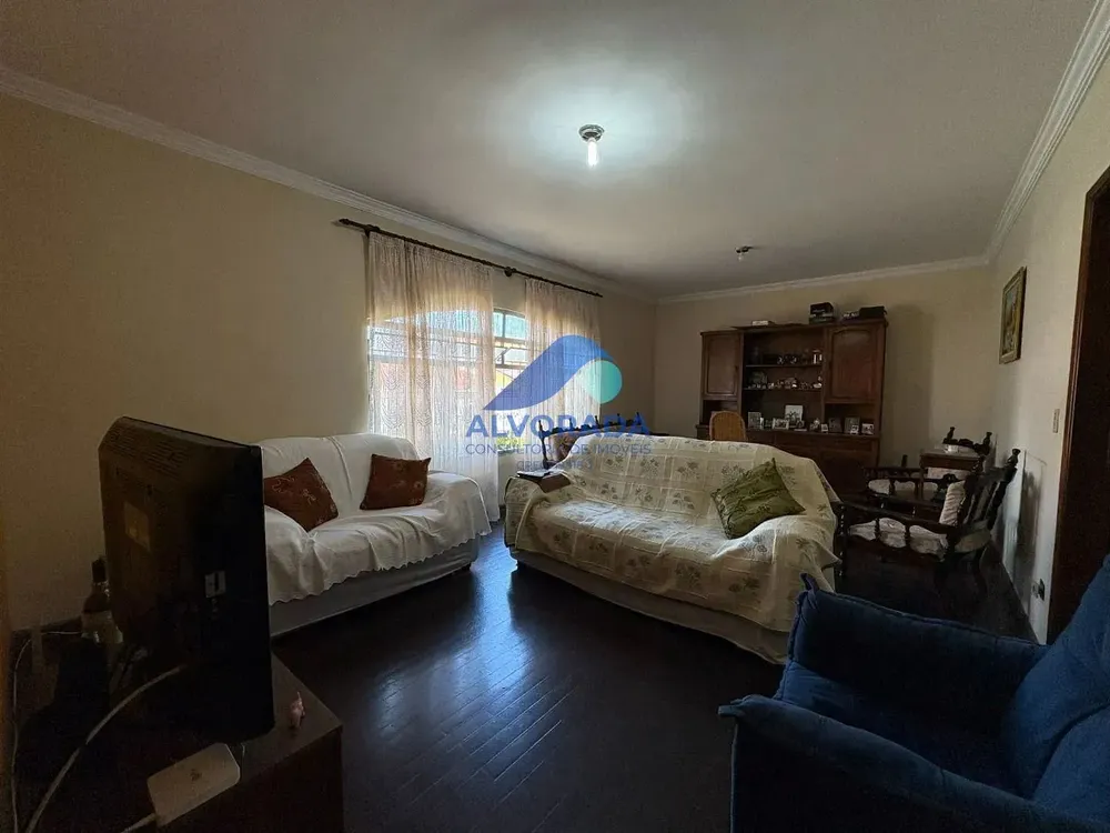 Casa, 3 quartos, 221 m² - Foto 3