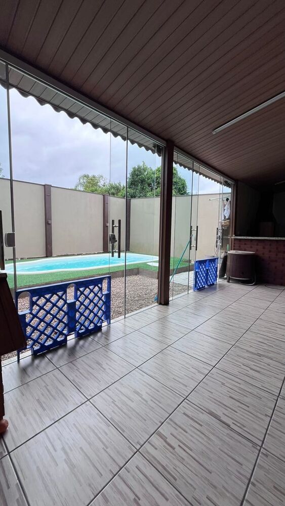 Casa à venda com 2 quartos, 185m² - Foto 2