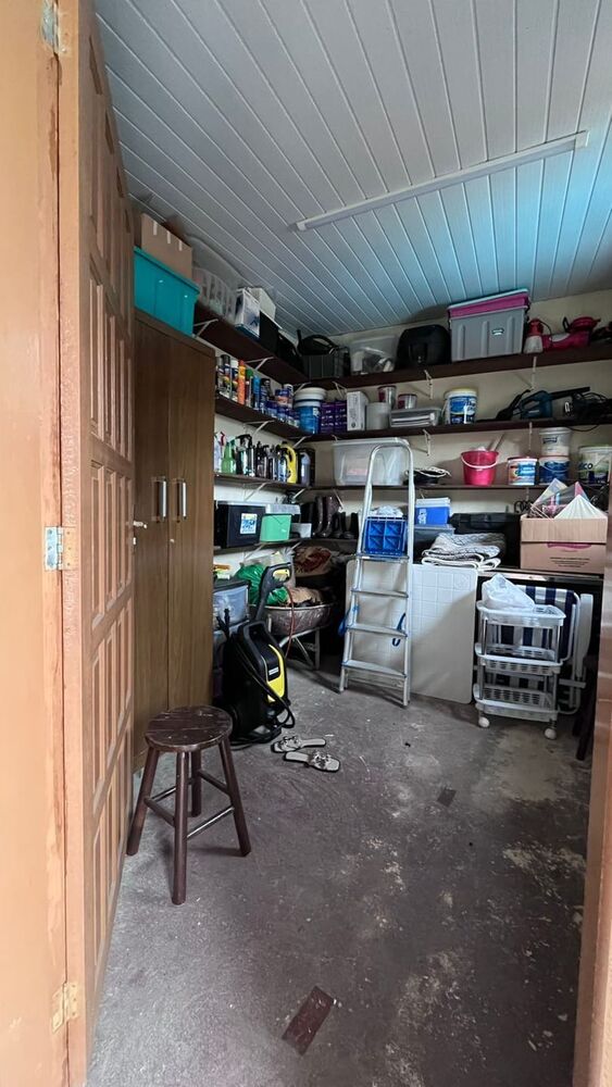 Casa à venda com 2 quartos, 185m² - Foto 4