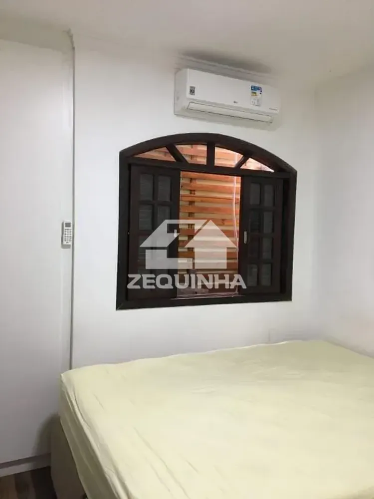 Casa, 5 quartos, 237 m² - Foto 1