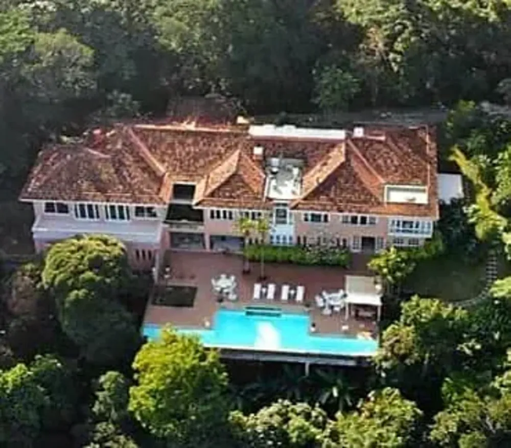 Casa, 5 quartos, 1600 m² - Foto 1