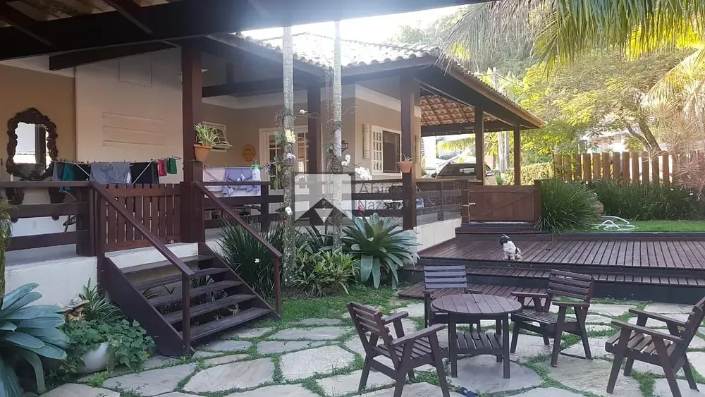 Casa, 3 quartos, 285 m² - Foto 1