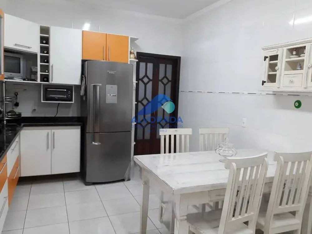 Sobrado, 3 quartos, 150 m² - Foto 1
