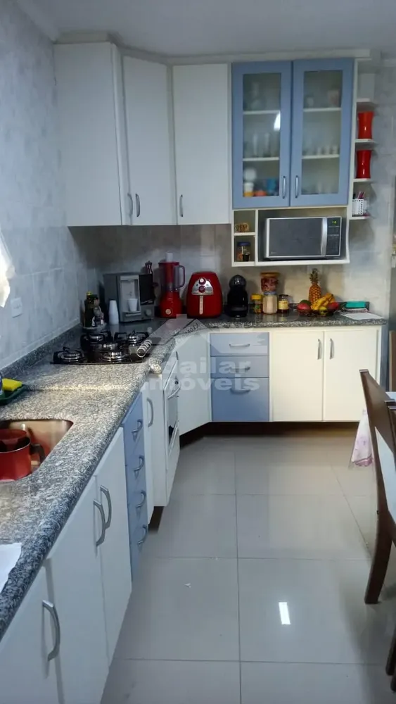 Sobrado, 3 quartos, 195 m² - Foto 1