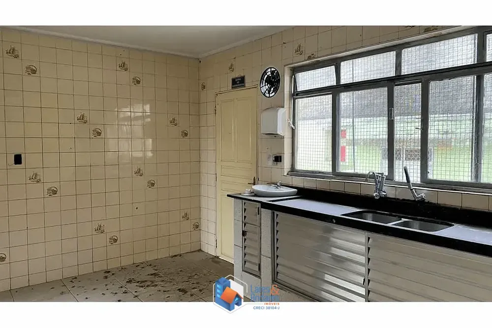 Casa, 6 quartos, 239 m² - Foto 2