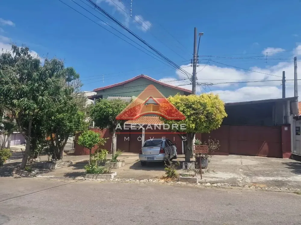 Casa, 5 quartos, 325 m² - Foto 2