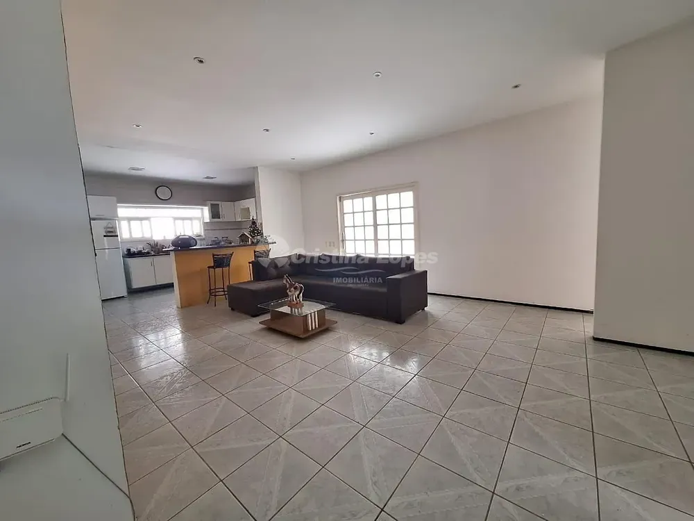 Casa, 4 quartos, 350 m² - Foto 2