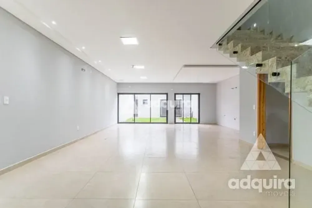 Sobrado, 3 quartos, 195 m² - Foto 1