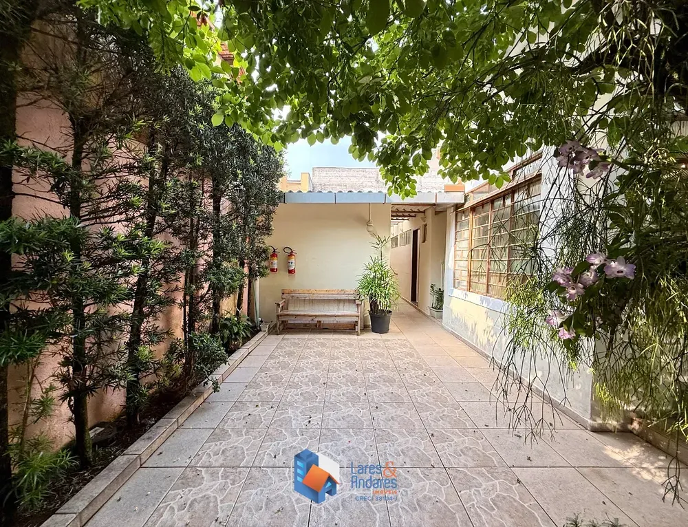 Casa, 10 quartos, 187 m² - Foto 1
