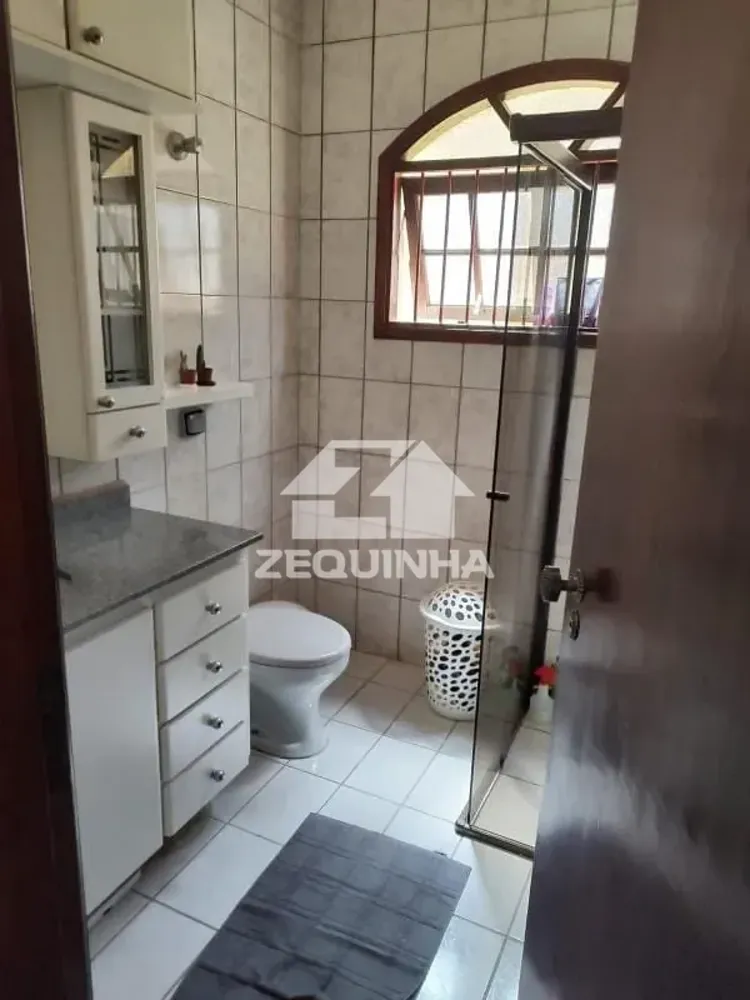 Casa, 3 quartos, 154 m² - Foto 2