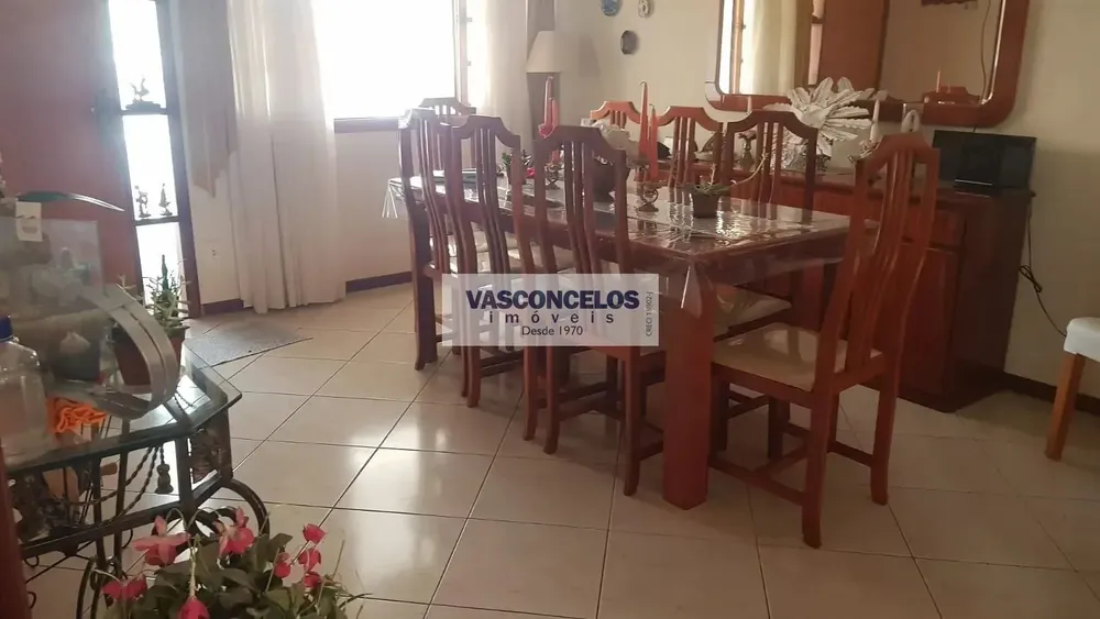 Casa, 4 quartos, 179 m² - Foto 2