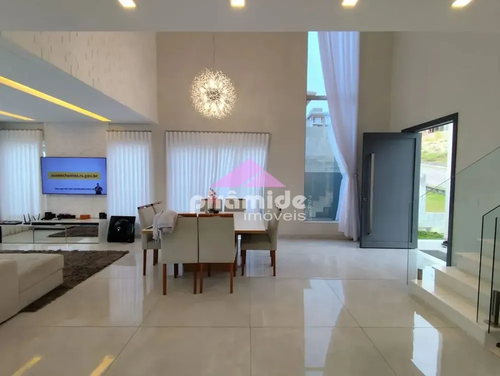 Casa, 3 quartos, 247 m² - Foto 1