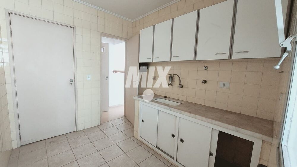 Apartamento à venda com 1 quarto, 46m² - Foto 18