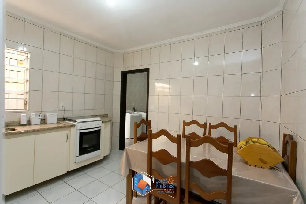 Casa, 3 quartos, 188 m² - Foto 2