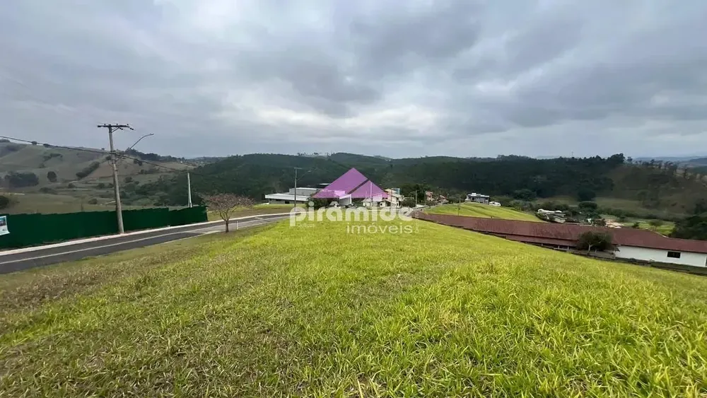 Terreno, 2100 m² - Foto 1