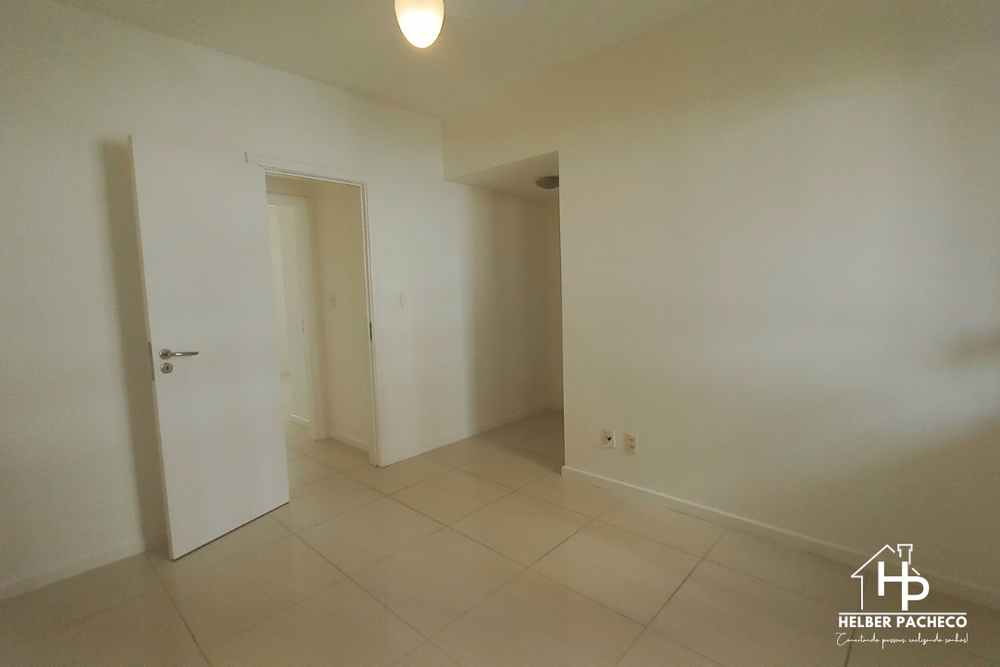 Apartamento à venda com 2 quartos, 100m² - Foto 4