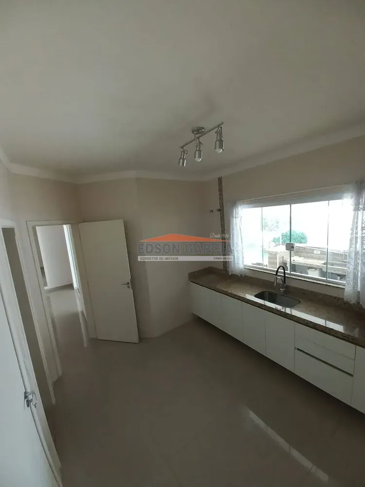 Casa, 3 quartos, 244 m² - Foto 3