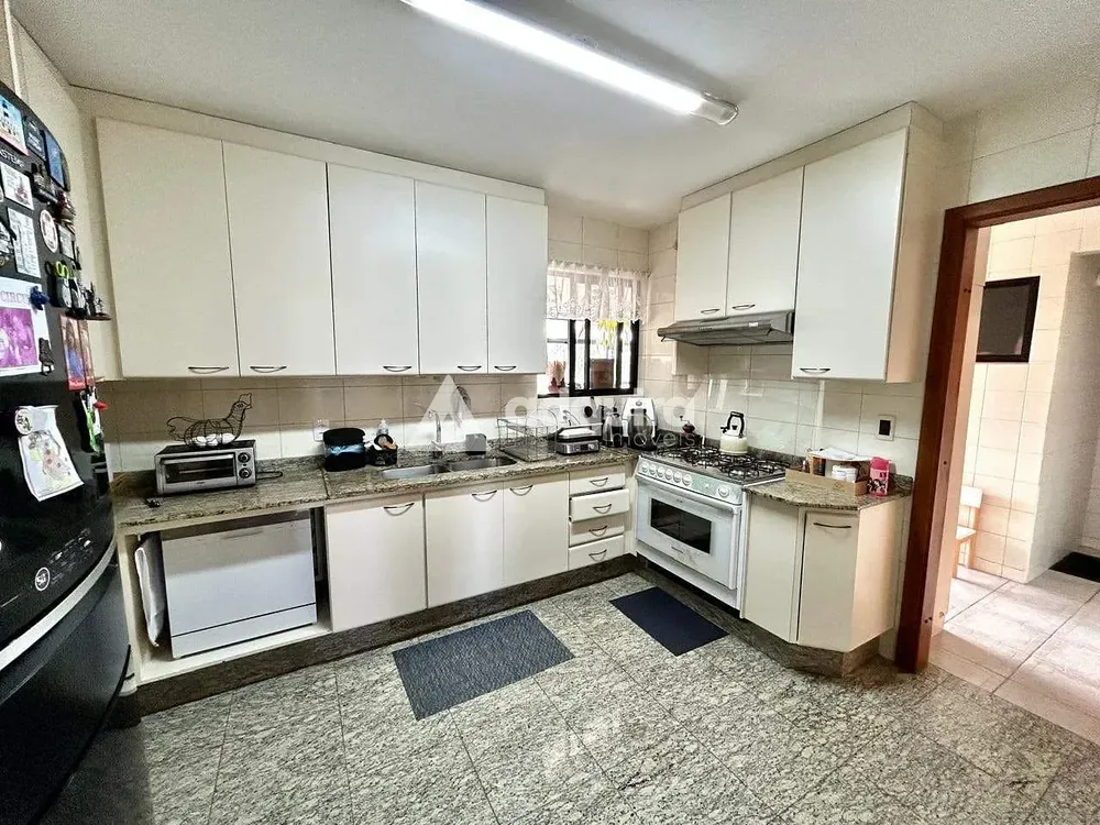 Apartamento, 4 quartos, 258 m² - Foto 4