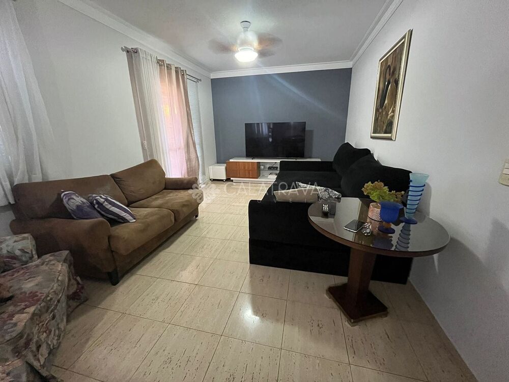 Casa à venda com 4 quartos, 320m² - Foto 5