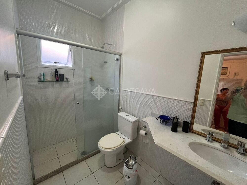 Casa à venda com 4 quartos, 320m² - Foto 10